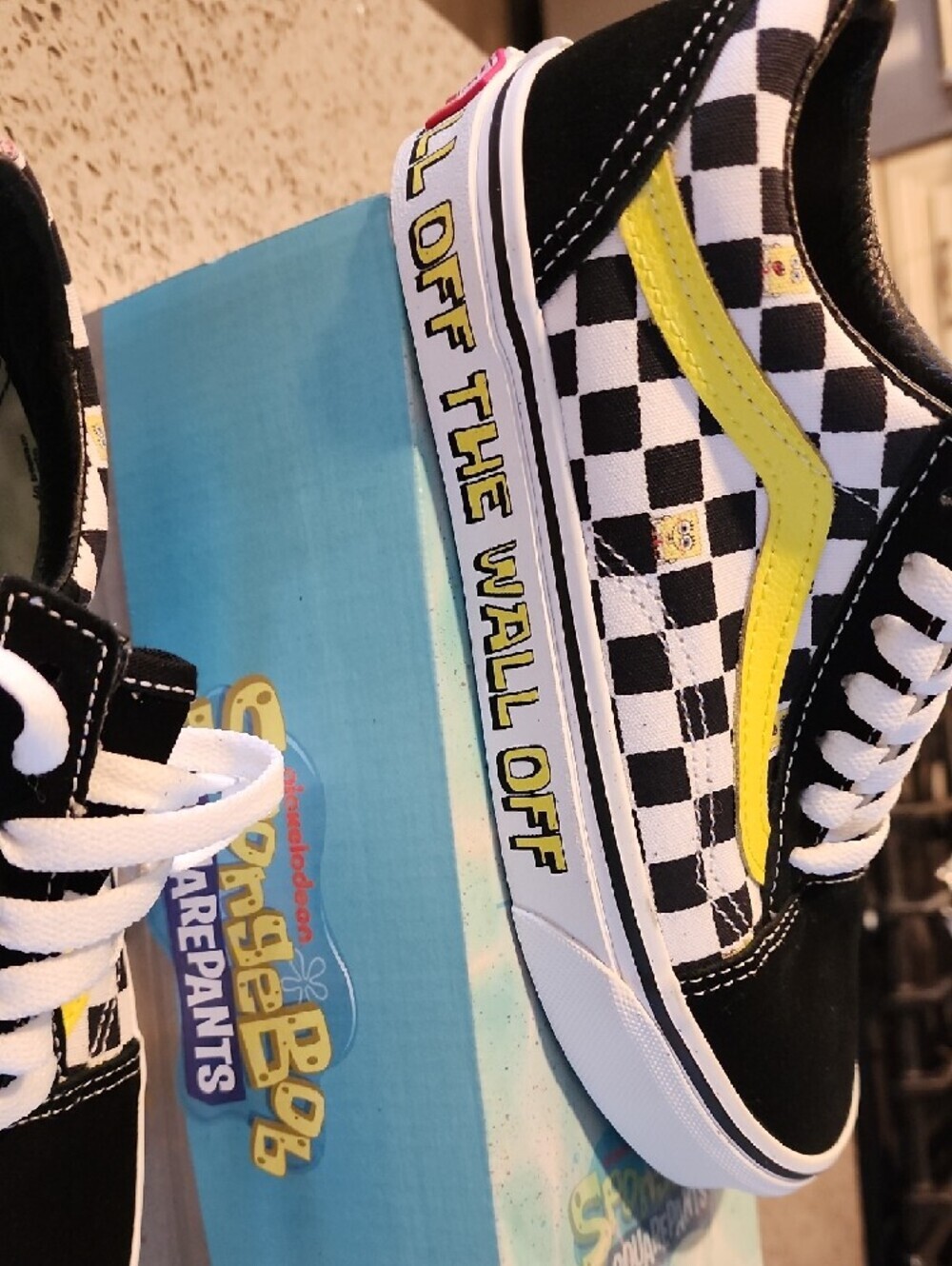 Vans Kids Checkerboard SpongeBob Skate Shoes in Black & Yellow - Picture 2 of 4